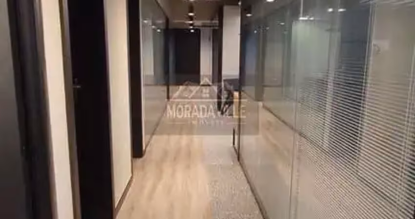 Com uma área construída de 2.200,00 m² e um terreno de 780,00 m², este prédio comercial oferece um espaço amplo