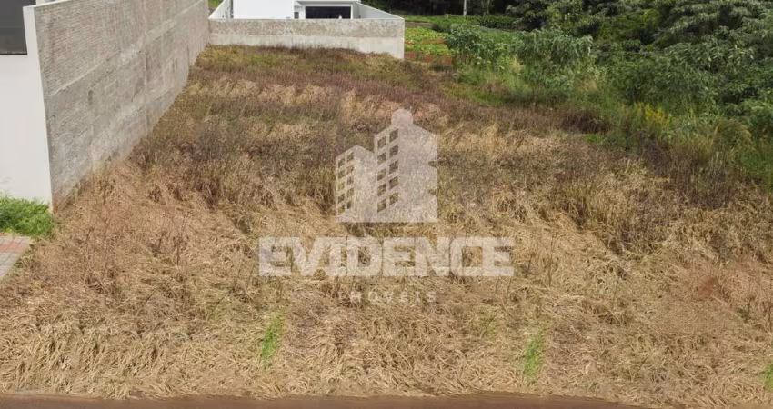 TERRENO À VENDA, LOCALIZADO NO BAIRRO MENINO DEUS