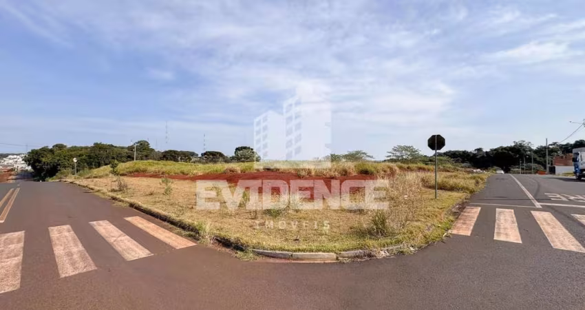 TERRENO À VENDA, LOCALIZADO NO BAIRRO CADORIN - LOTEAMENTO TUMELEIRO