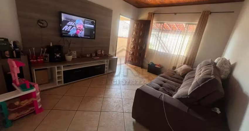 Casa com 3 quartos à venda na Avenida Cláudio Savietto, Jardim Zaira, Mauá