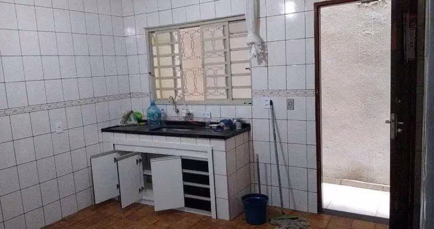 Casa com 2 quartos à venda na Rua Domingas Viola Chiarotto, Jardim Zaira, Mauá