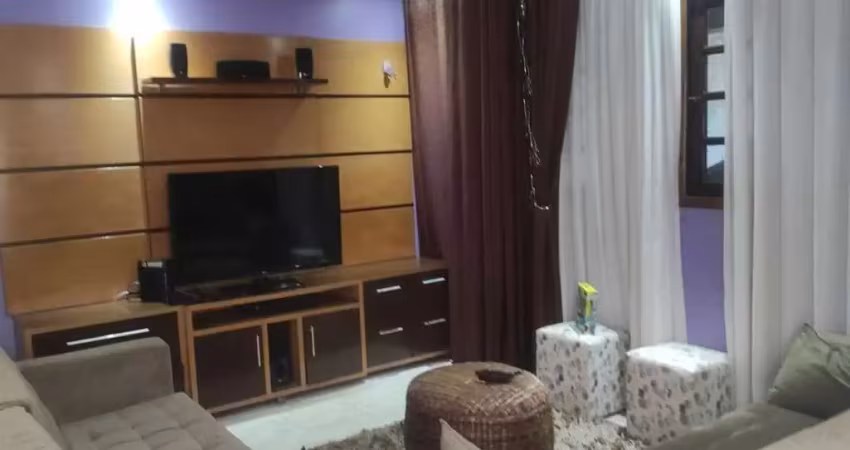 Casa com 3 quartos à venda na Rua Santo Damo, Jardim Pilar, Mauá