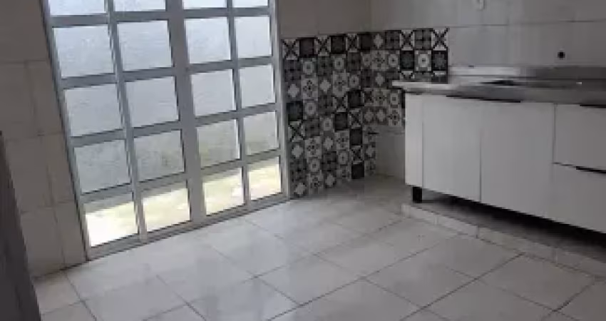 Casa com 2 quartos para alugar na Rua Vitório, 225, Vila Prel, São Paulo
