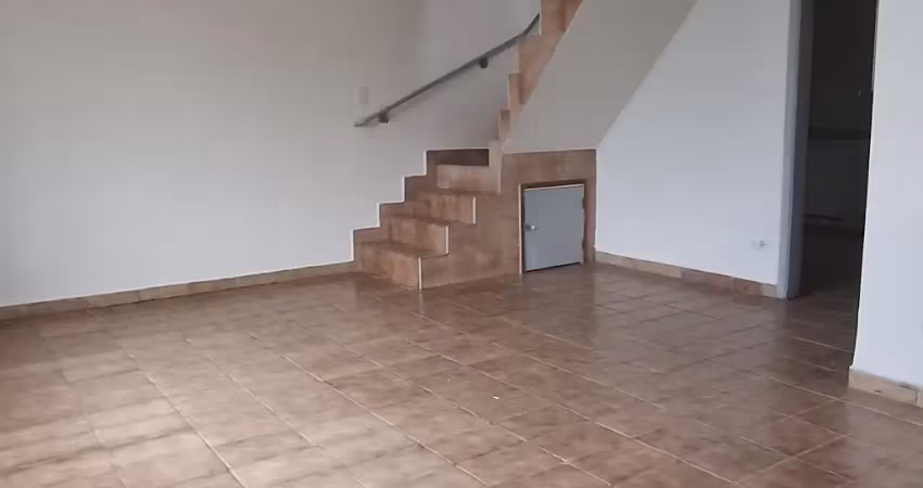 Casa para locação – bairro tranquilo, próximo a faculdade unisa