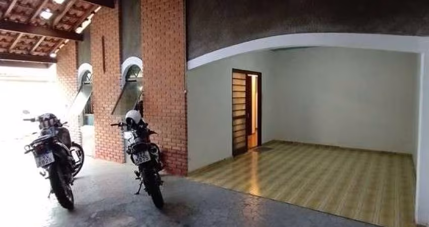 Casa à venda no Parque Hipólito, Limeira - SP