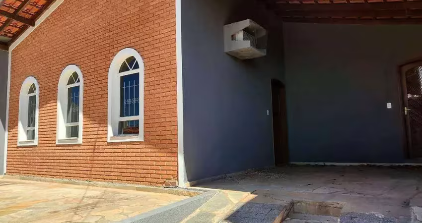 Casa com 3 quartos à venda na Vila Piza, Limeira 