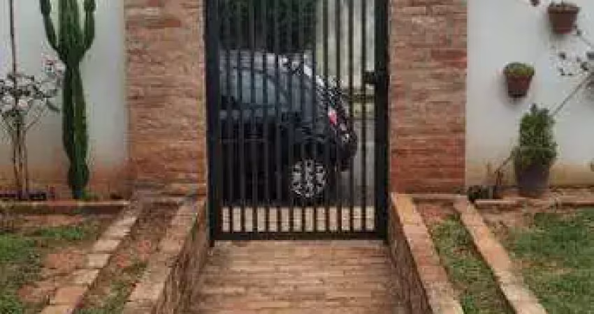 Casa em condomínio á venda no condomínio egisto ragazzo