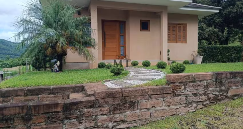 Casa para venda  no Centro de Picada Café