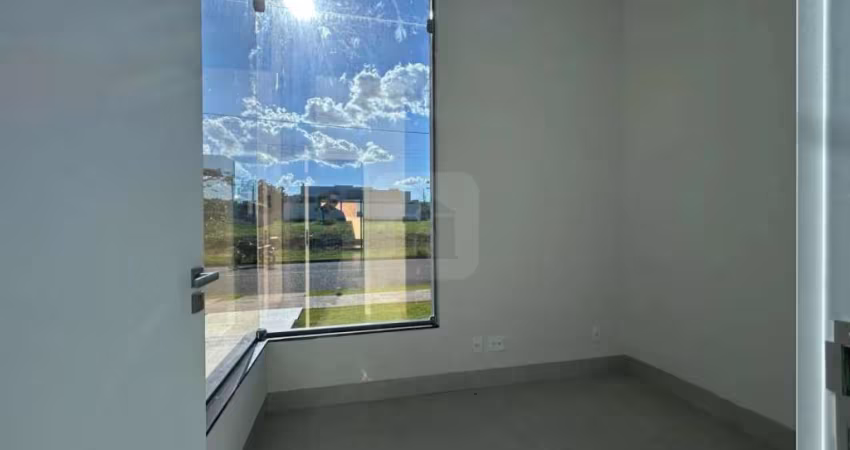 Casa Para Venda No Condomínio Splendido