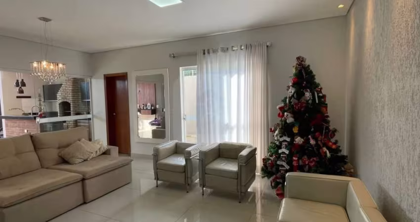Casa Para Venda No Bairro Jardim Karaiba