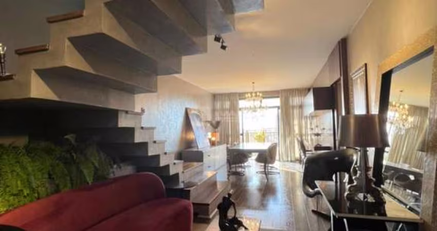 Cobertura Duplex à venda no Centro