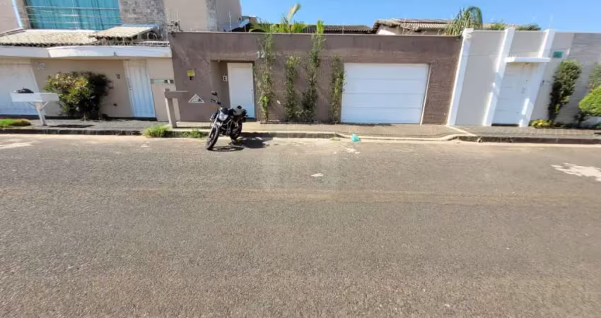 Casa para venda no bairro Laranjeiras.