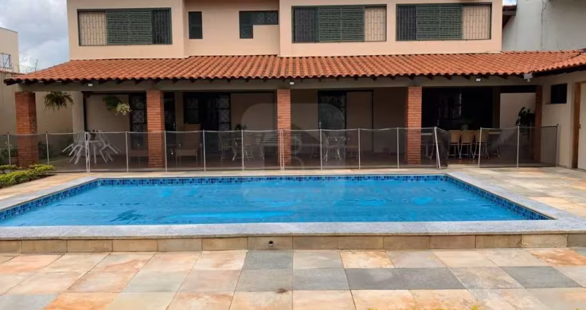 Casa à Venda