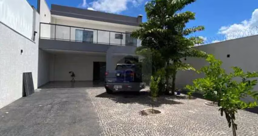Sobrado à Venda no Bairro Portal do Vale.