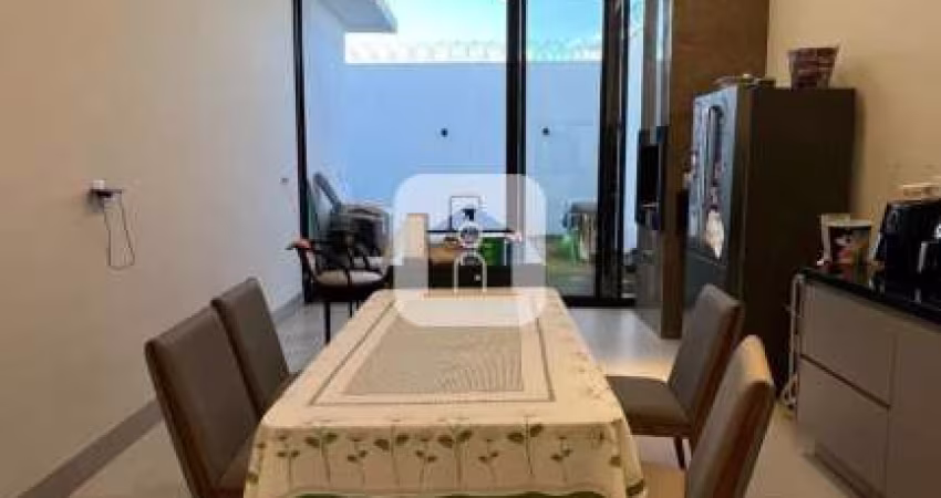 CASA/PADRÃO BAIRRO NOVO MUNDO