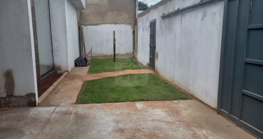 Casa à venda no bairro Tubalina.