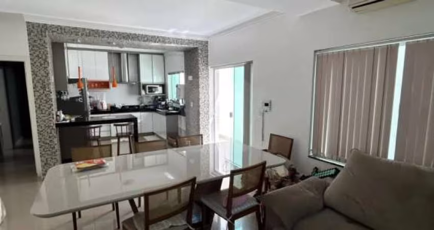 Casa Para Venda Bairro Lídice Em Uberlândia/MG