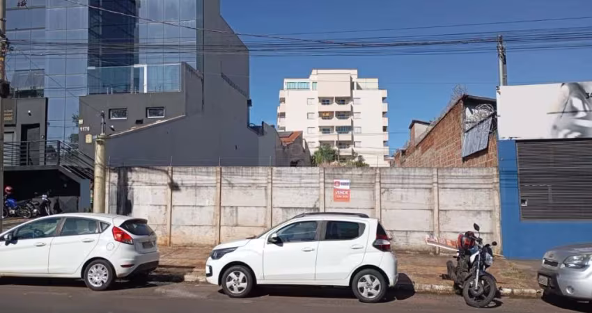Terreno para venda no bairro Santa Mônica.