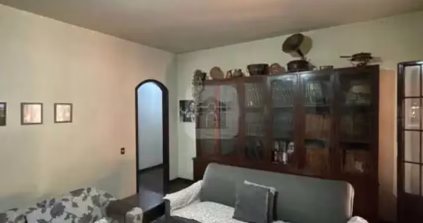 Casa para locação e venda no Bairro Lídice