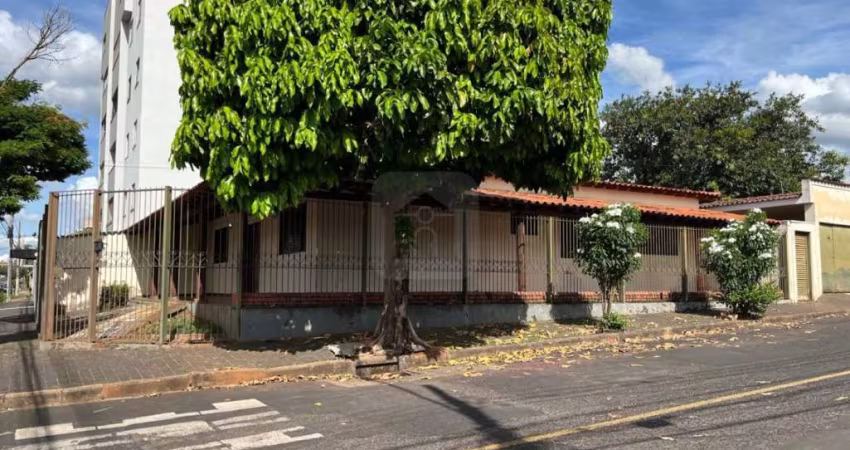 Casa Para Venda No Bairro Segismundo Pereira
