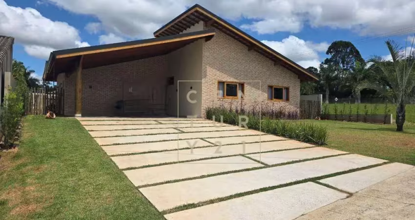 Casa com 3 quartos à venda, 176 m² por R$ 1.170.000 - Condomínio Village Serra - Araçoiaba da Serra/SP