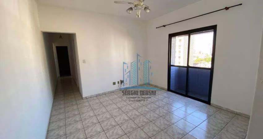 Vende-se apartamento de 2 quartos, 2 banheiros, elevador e vaga demarcada. R$ 400 mil.