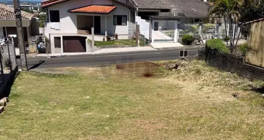 Terreno à venda no Cruzeiro do Sul, Criciúma 