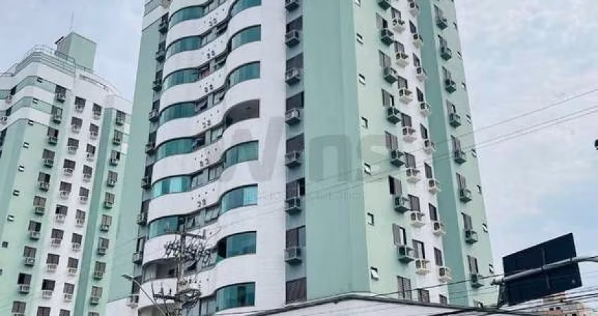 Apartamento 3 dormitórios 1 suíte 2 garagens Centro