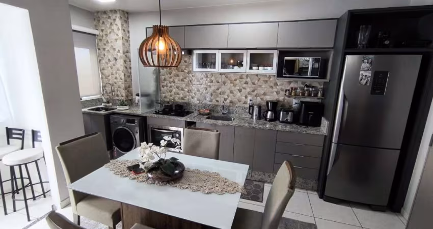 Apartamento 2 Dormitórios com Móveis Planejados no Rio Maina