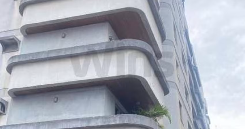 Amplo apartamento 4 dormitórios 1 suíte  e 2 garagens