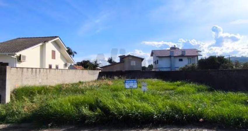 Terreno em área valorizada no Jardim Maristela