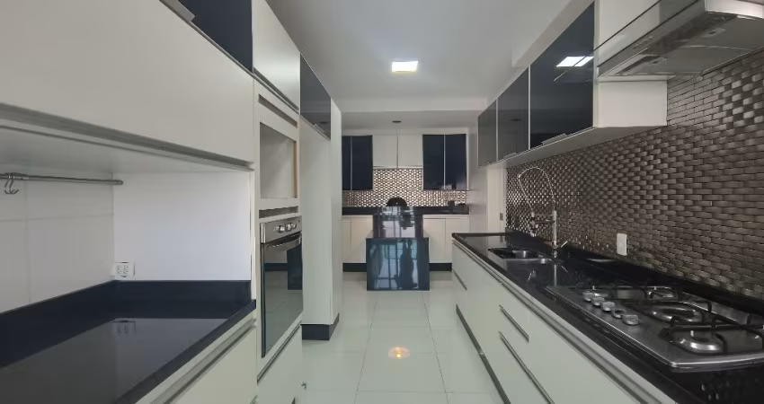 Maravilhoso apartamento com 202 m² 3 Suites 3 Vagas .