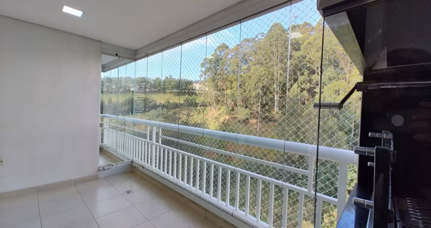 Apartamento 95 m² churrasqueira a carvão.