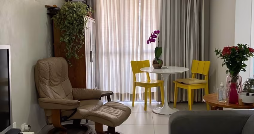 LINDO APARTAMENTO NA VILA GUMERCINDO - LINHA VERDE DO METRO