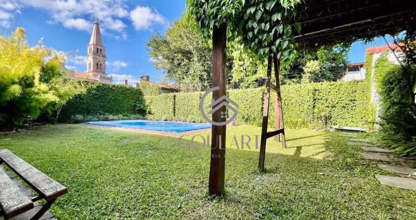 Casa ampla no Porto com acesso por 2 ruas diferentes