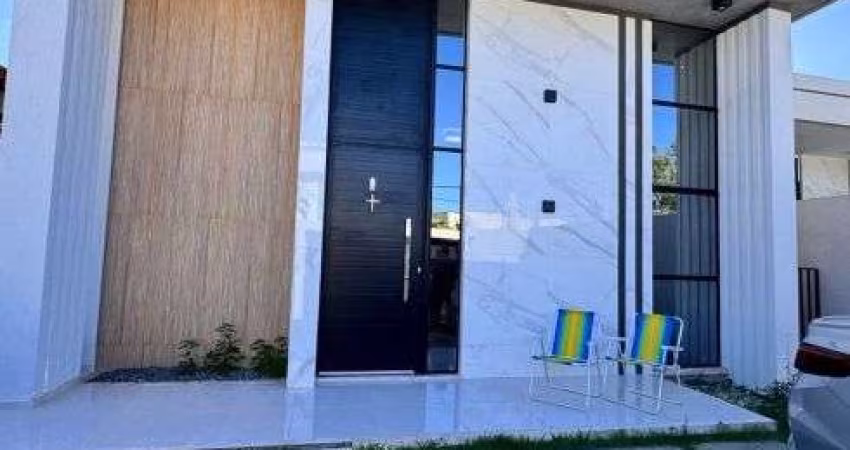 Linda casa plana no Centro do Eusebio com tres suites e area de lazer privada