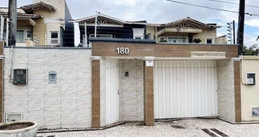 Imóvel para venda possui 280 metros quadrados com 4 quartos