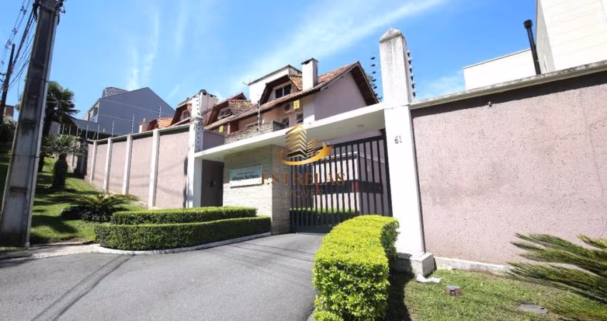 Vende sobrado, em condomínio, Santo Inácio