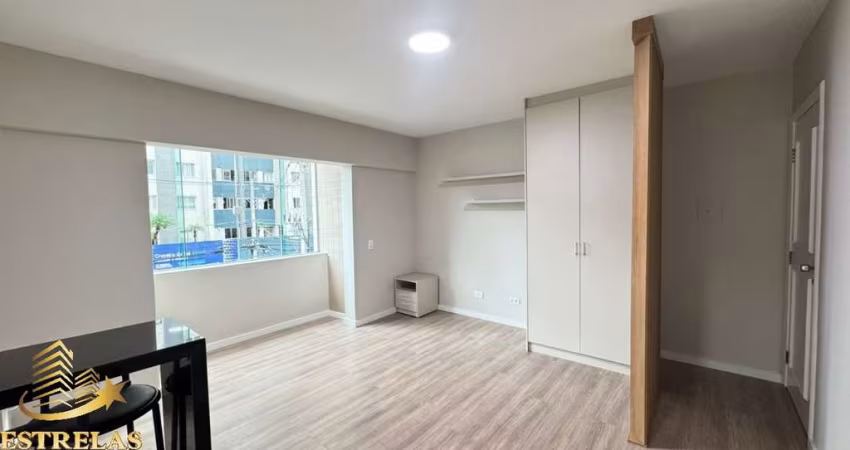 Vende Stúdio, Próximo a UTFPR, Shopping Estação e Shopping Curitiba