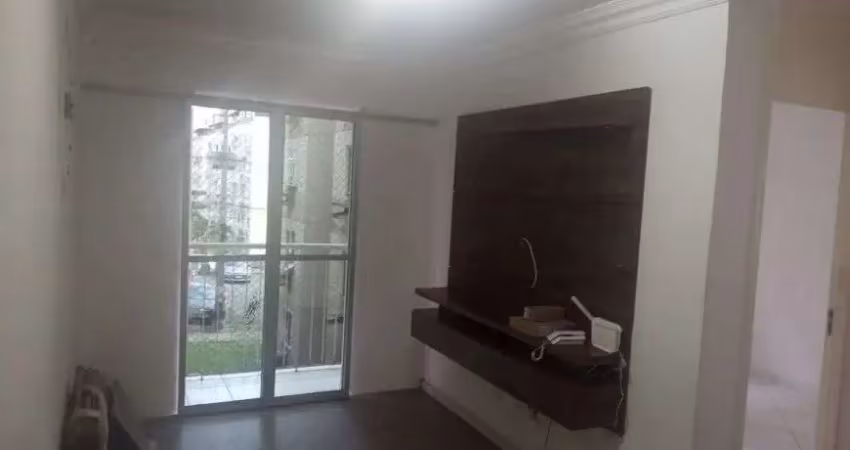 VENDO IMÓVEL EM LAURO DE FREITAS 2/4 VALOR R$ 170.000,00