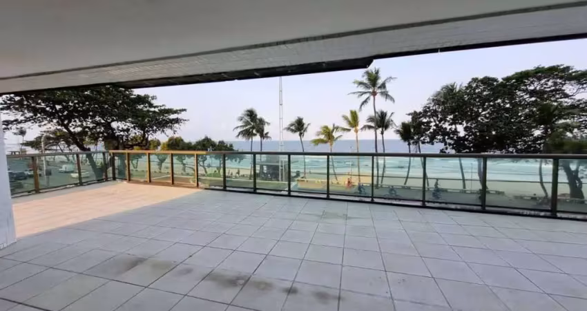 Viva com exclusividade e uma vista deslumbrante para o mar na av. boa viagem!