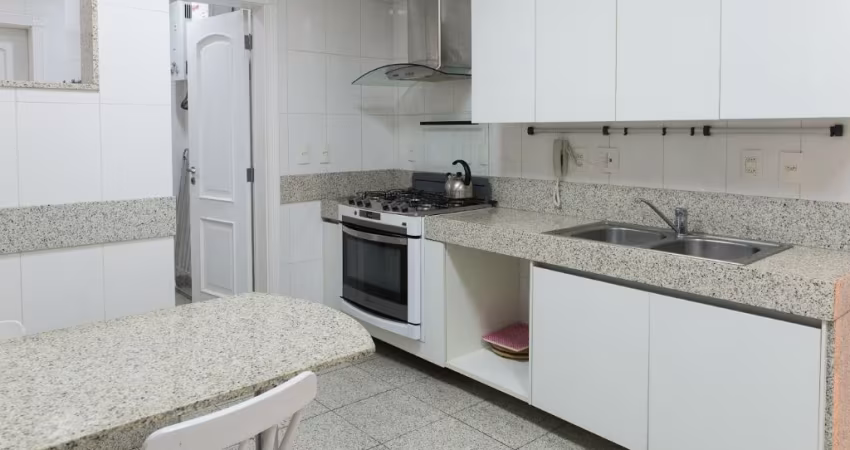 Oportunidade - 3 quartos - quadra da praia
