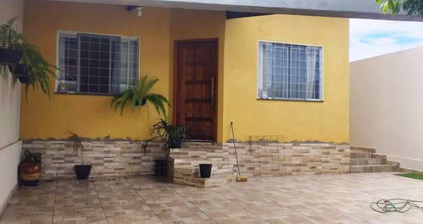 Casa à venda no bairro Jardim Neman Sahyun - Londrina/PR