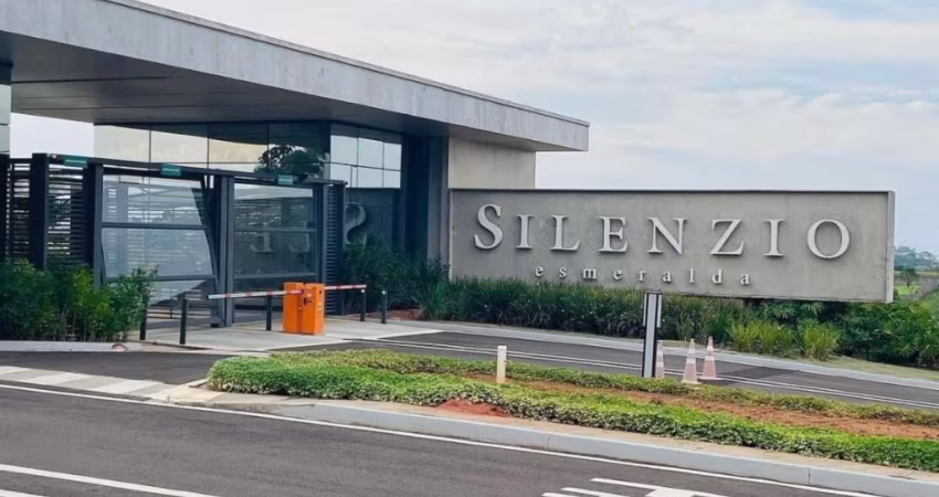 Vende-se Terreno   Condomínio Residencial Silenzio Esmeralda  em  Marília-SP