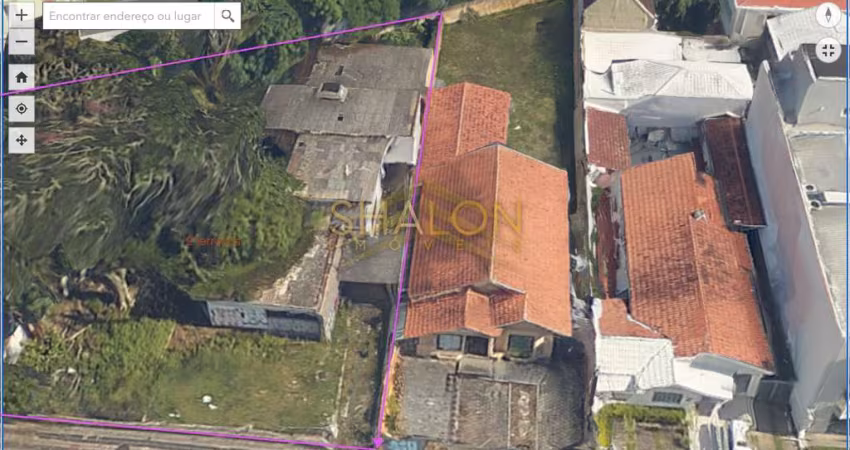 <p>excelente Terreno ZR4 na Rua XV de novembro no Alto da XV</p>