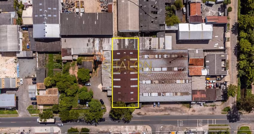 <p>BARRACÃO NO BOQUEIRÃO COM 800M² EM TERRENO DE 1.100 M², ZONA DE SERVIÇO 1</p>