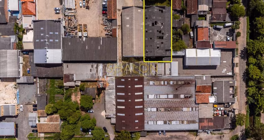 <p>BARRACÃO / TERRENO LOCALIZADO EM REGIÃO DE SERVIÇOS NO BAIRRO BOQUEIRÃO</p>