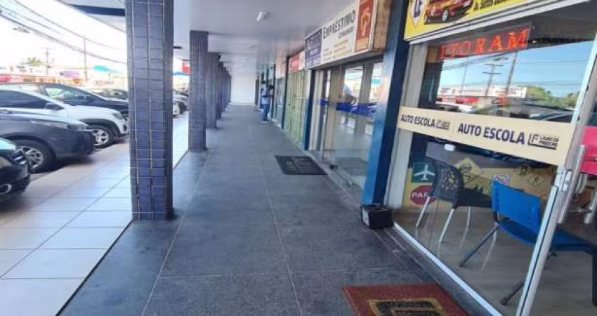 Sala comercial para alugar na Avenida Santos Dumont, Estrada do Coco, Lauro de Freitas