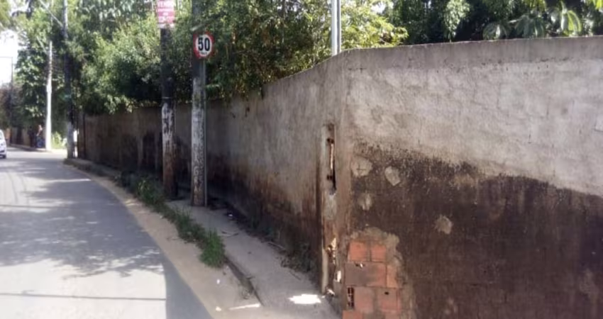 Terreno à venda na Rua José Leite, 686, Quintas do Picuaia, Lauro de Freitas