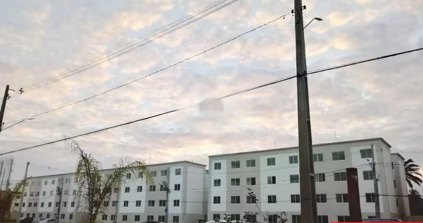 Apartamento com 2 quartos para alugar na Rua Lagoa Branca, Abrantes, Camaçari
